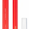 Crayon à lèvre rouge vermillon