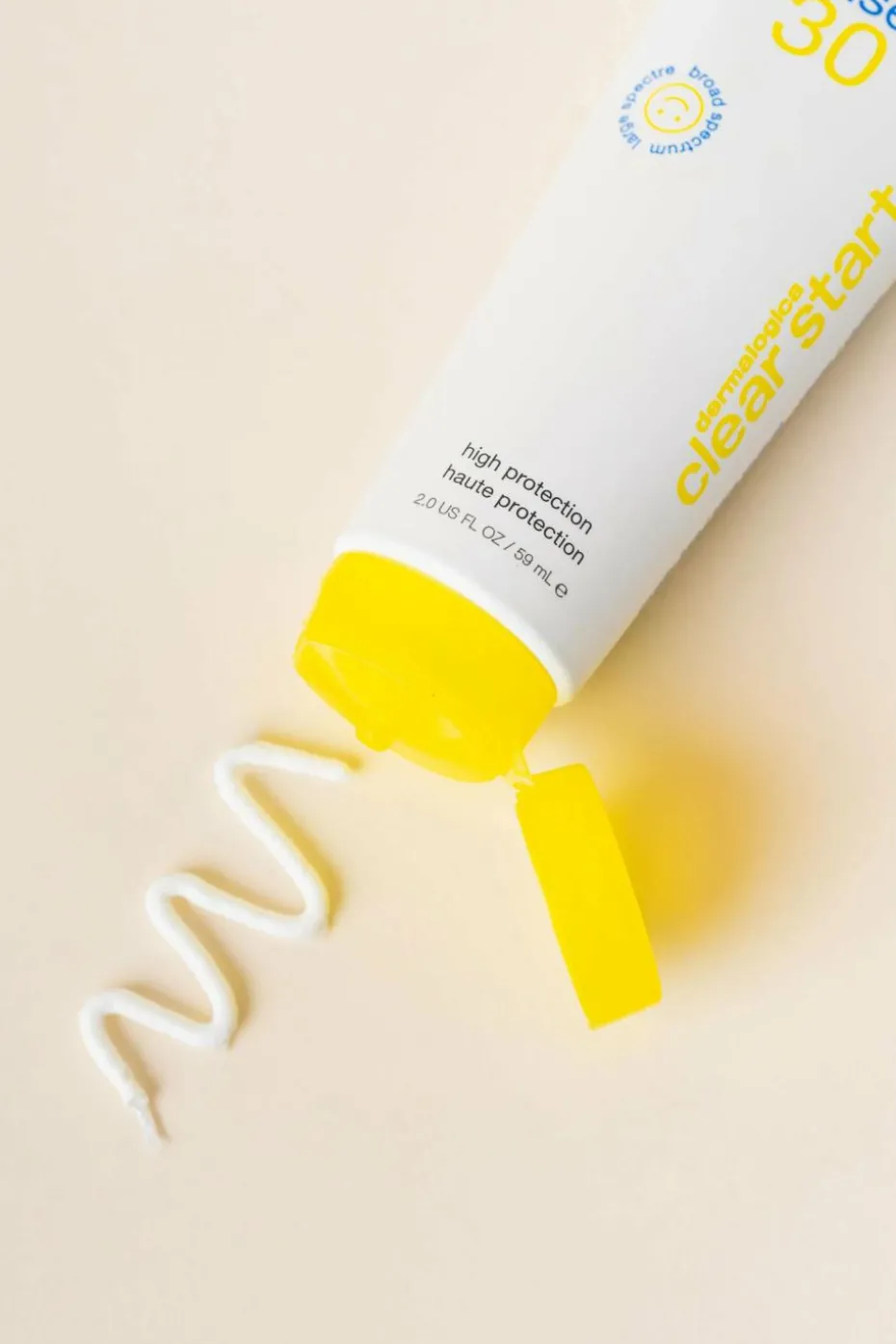 Crème hydratante et matifiante Clearing Defense SPF30