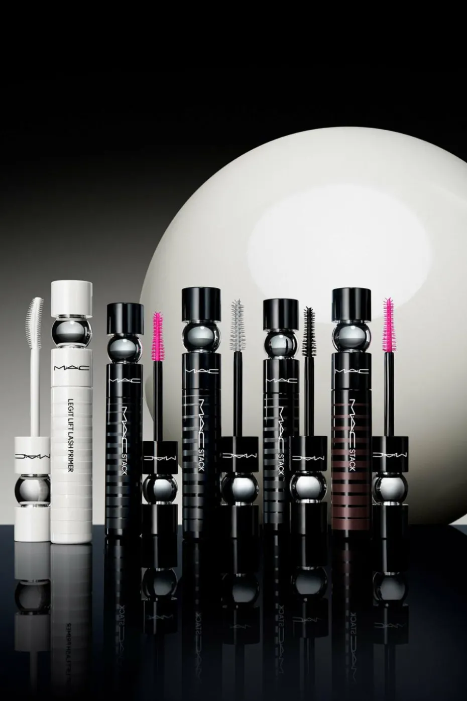 Mascara volume et longueur noir M·A·C Stack Mega Brush